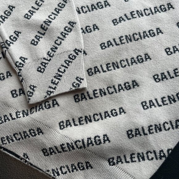 NWT Balenciaga Long Sleeve Knit Top Crewneck Mini Logo Allover White Wool Blend - Picture 5 of 9